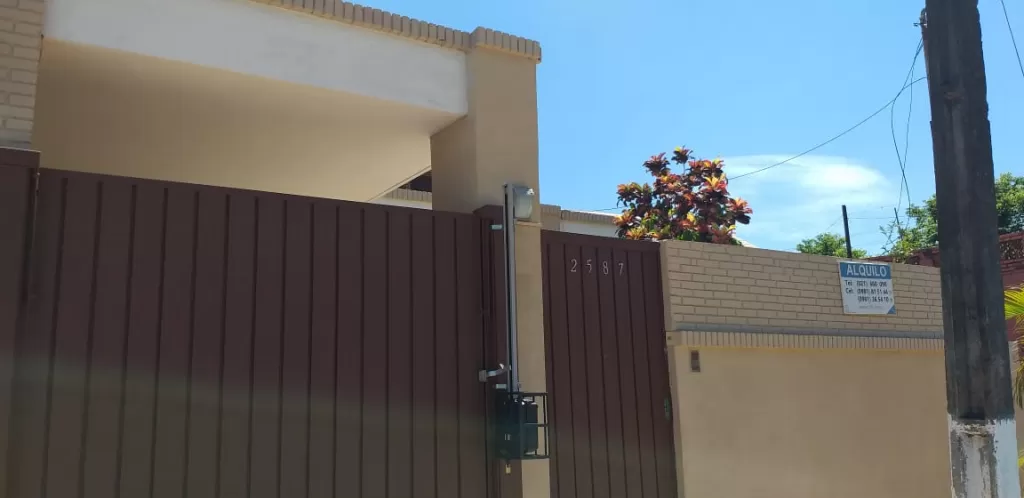 Casa en alquiler especial para vivienda u oficina en el Zona Terminal. — foto 2
