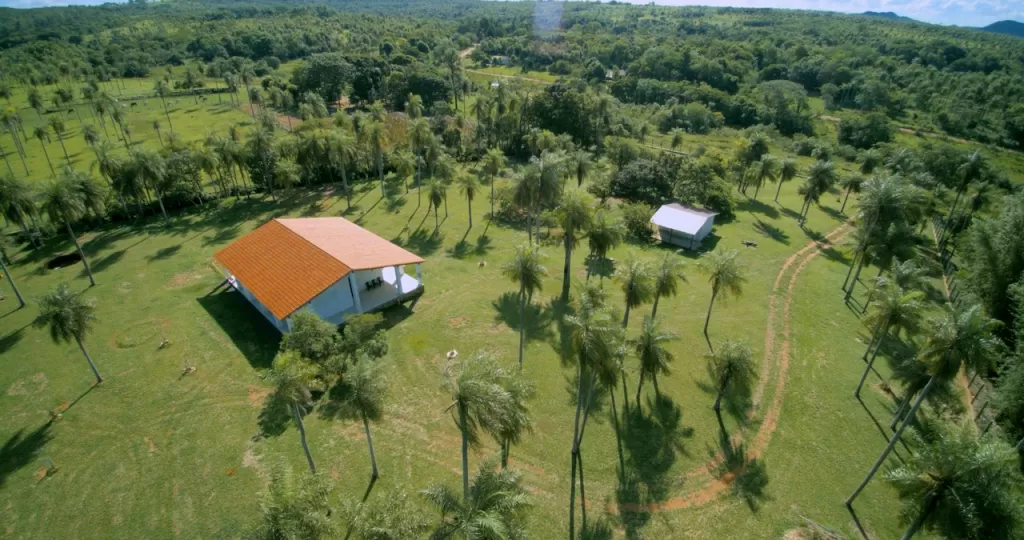 Piribebuy: Propiedad de 1,4 hectárea con casa recién construida y pozo profundo — foto 3