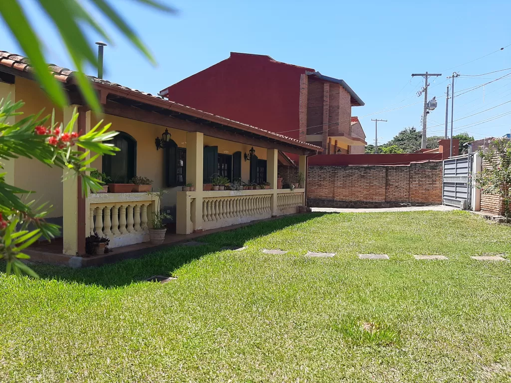 ZONA CLUB CARACOL, HERMOSO CHALET TIPO COUNTRY, ENTORNO ALTAMENTE RESIDENCIAL — foto 2