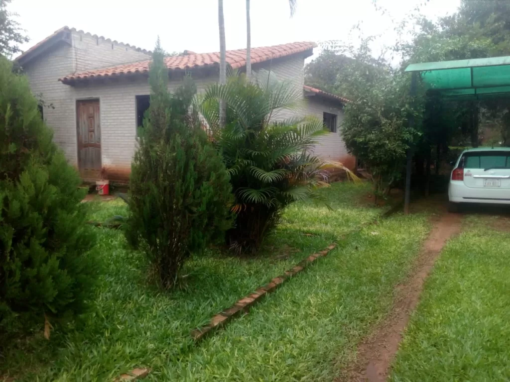 VENDO HERMOSA CASA EN PIRIBEBUY - ZONA CENTRICA — foto 3