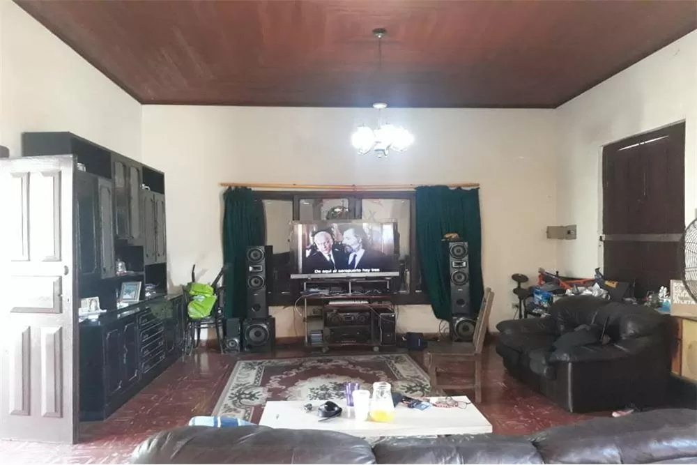 Mas de 2.000 m2 en el corazón de Luque - Centro — foto 2