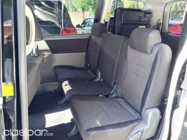 Toyota Noah 2008 — foto 7