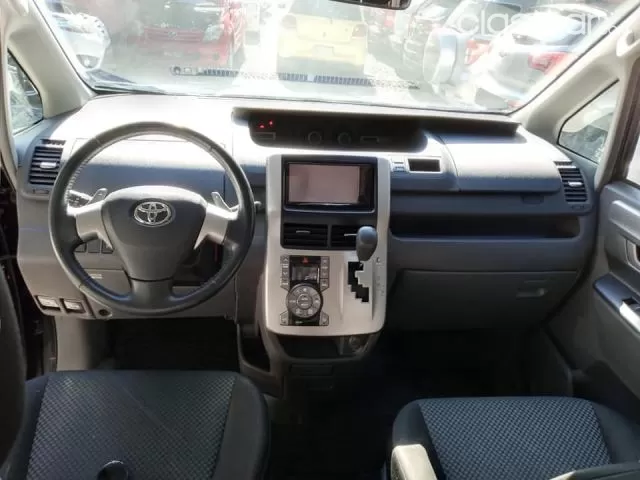 Toyota Noah 2008 - foto 8