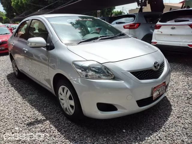 Toyota Belta 2010 — foto 2