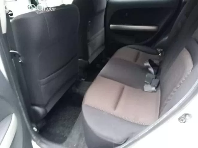 Toyota Ist 2002 — foto 4