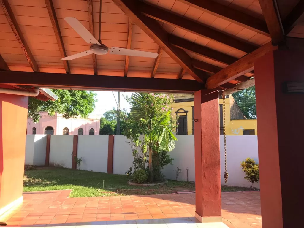 VENDO CASA EN CABALLERO - DPTO. PARAGUARI - 687 M2 DE SUPERFICIE - EXCELENTE UBICACIÓN — foto 3