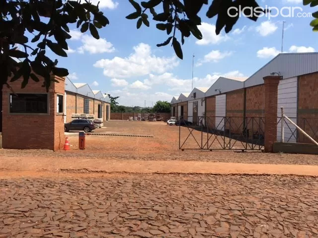 GALPONES ADJUNTOS, 1500 mts2 CONSTRUIDOS, CIUDAD DEL ESTE - ANALIZO PROPUESTAS — foto 2