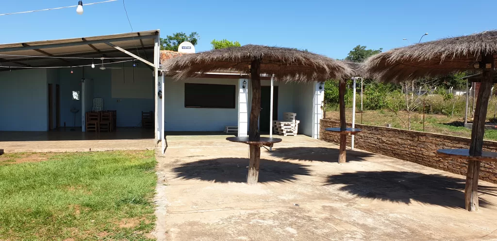 Se vende local en quiindy — foto 2