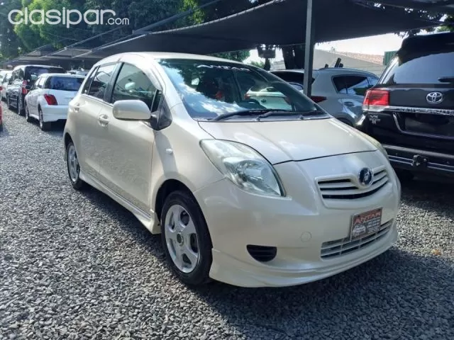 Toyota Vitz 2005 - foto 2