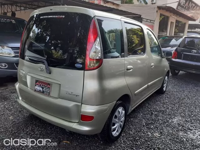 Toyota Funcargo 2003 — foto 4