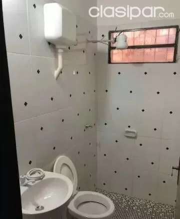 VENDO CASA EN EL CENTRO DE ITAUGUA COD 2812 — foto 3