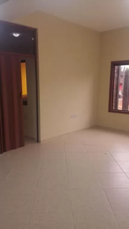 ALQUILO DUPLEX EN LUQUE ZONA CONMEBOL — foto 2
