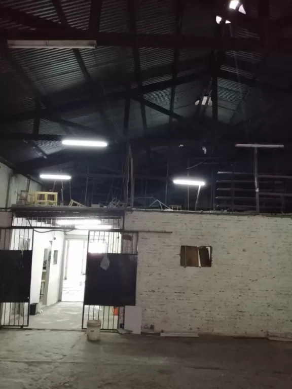 Se alquila salon con depósito sobre Eusebio Atala — foto 2