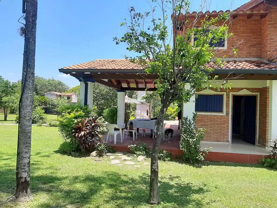 VENDO CASA EN SAN BERNARDINO BARRIO COLON COD 2820 PRECIO: 290.000 USD — foto 2