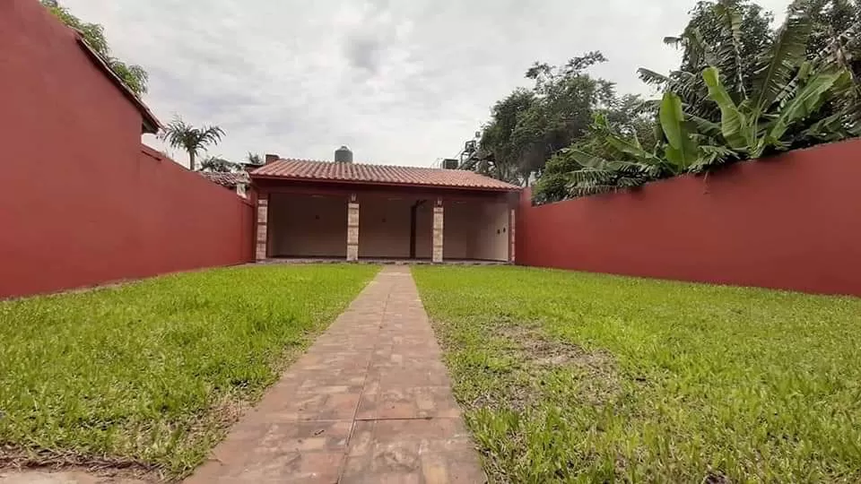 VENDO CASA EN LUQUE BARRIO MORA CUE — foto 3