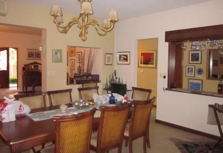 VENDO Hermosa Casa en Fdo. Zona Norte, A Pasos De Avd. Mariscal Lopez — foto 2