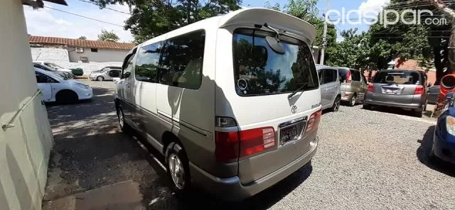 Toyota Hiace 2001 — foto 5