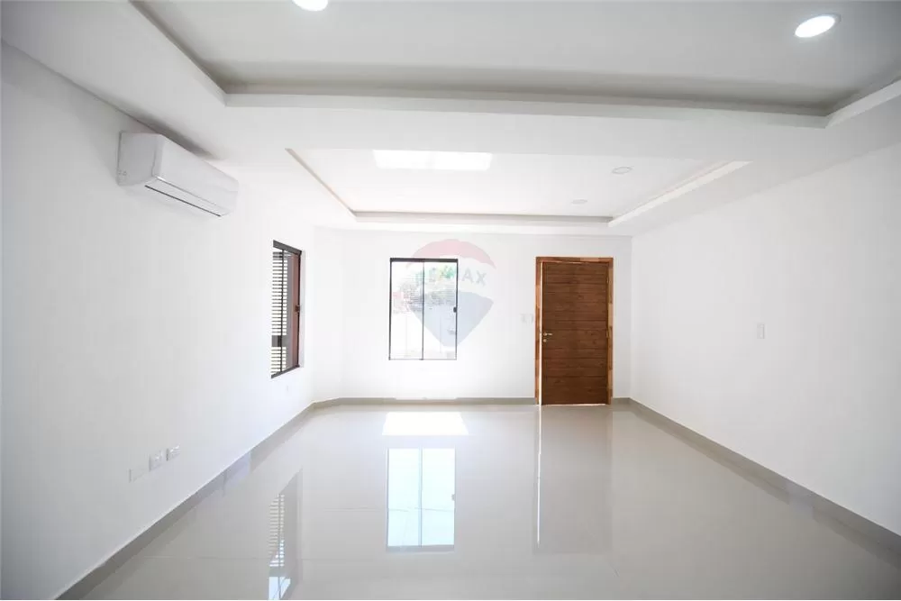 VENDO HERMOSA CASA A ESTRENAR — foto 2