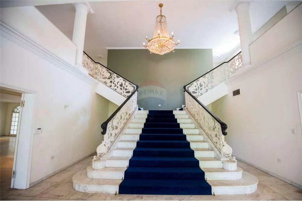 LAS MERCEDES: ELEGANTE MANSIÓN IDEAL P EMBAJADAS, 5 DORMITORIOS, JARDÍN, PISCINA. — foto 2