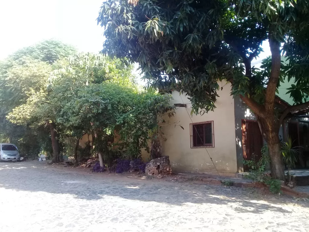 Casa en barrio Villa Aurelia - Asuncion — foto 3