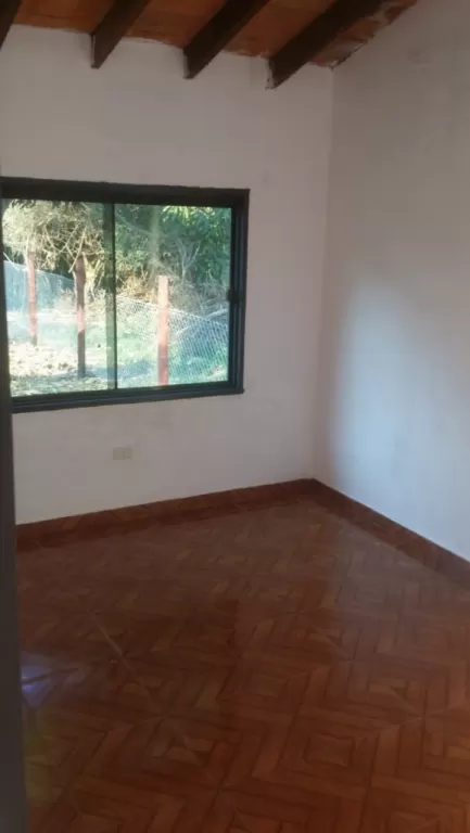VENDO CASA EN LUQUE ZONA AEROPUERTO — foto 3