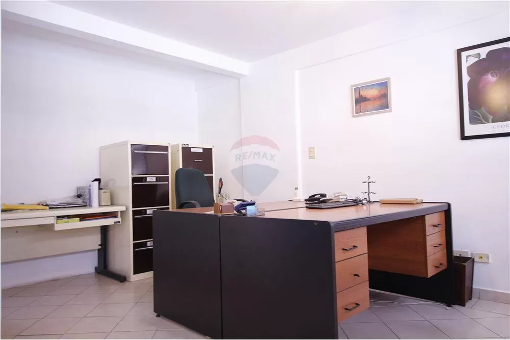 Vendo Oficina amoblada — foto 2