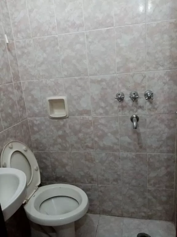 Alquilo hermoso departamento en el Barrio Nazareth sobre la Avenida República Argentina — foto 3