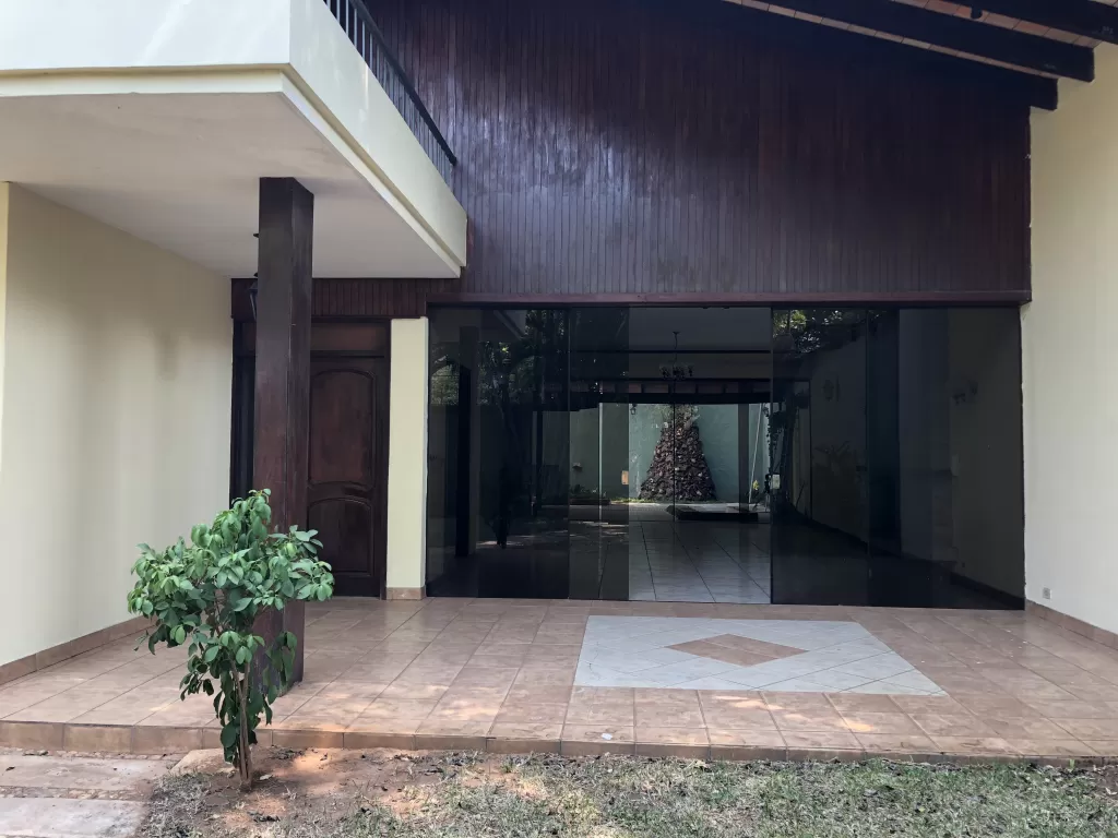 VENDO CASA BARRIO LAS MERCEDES — foto 2