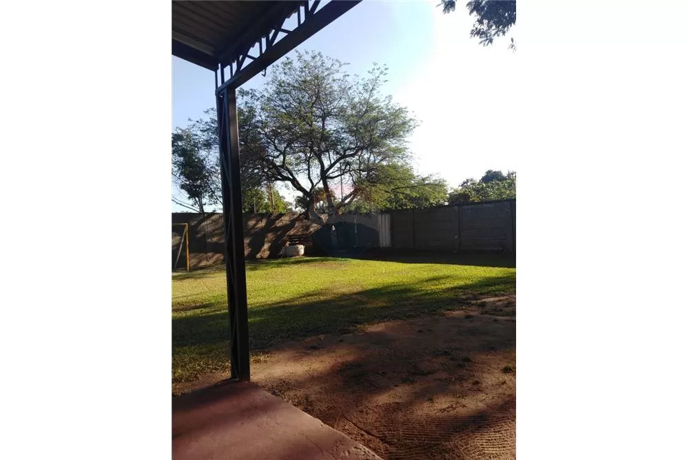Lotes arbolados con pileta y muralla perimetral 530,000,000 ₲ — foto 2