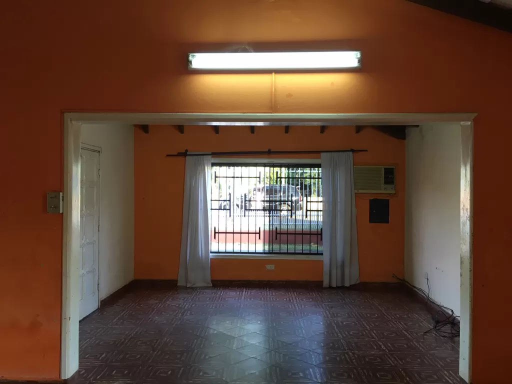 VENDO CASA 12 X 30 M, EN 4TO BARRIO - LUQUE — foto 3