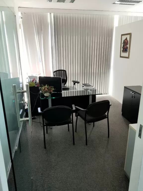 EDIF. AURA (AV. DEL CHACO, WTC): 250 m2 OFICINAS CORPORATIVAS (FRACCIONABLES). — foto 2