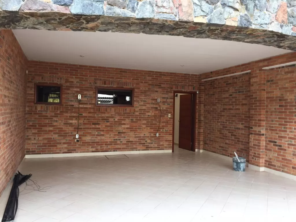 YCUA SATI, AVDA. SANTA TERESA: ELEGANTE RESIDENCIA, 4 SUITES, GRAN JARDÍN, PISCINA. — foto 2