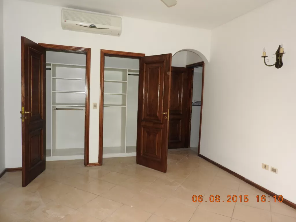 MBURUCUYÁ: ELEGANTE RESIDENCIA, 4 SUITES, JARDÍN, PISCINA, 11.000.000 GS. — foto 3