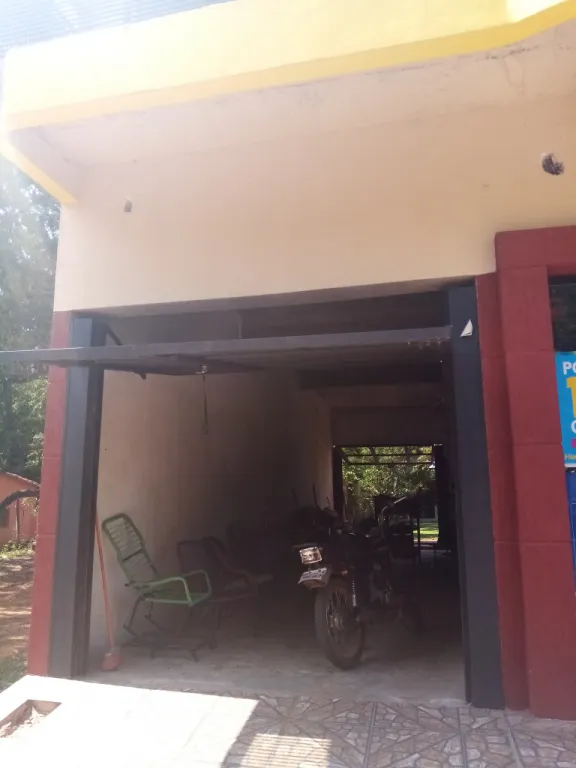 Casa con salones comerciales en ITAUGUA — foto 2
