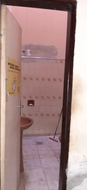 OPORTUNIDAD EN ÑEMBY - CASA CON EXCELENTE UBICACION — foto 2