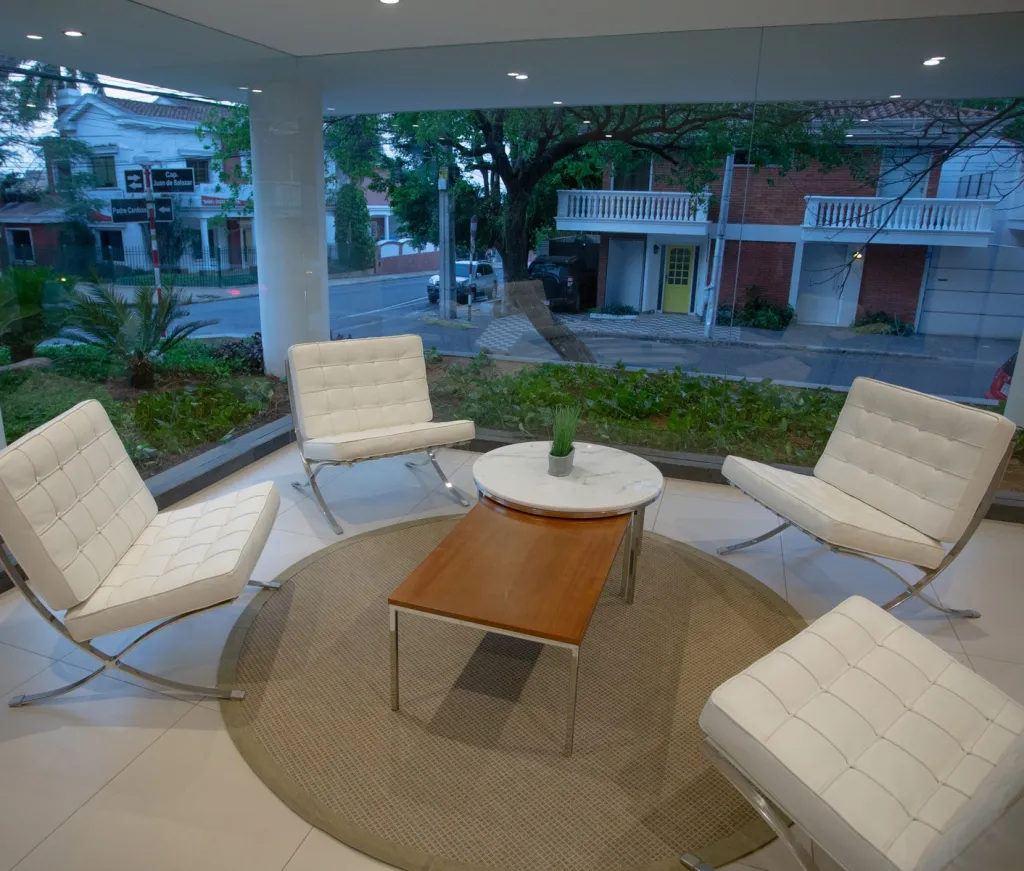 EXCELENTE DEPTO DE 2 DORMITORIOS EN GARDENIA SOHO — foto 2