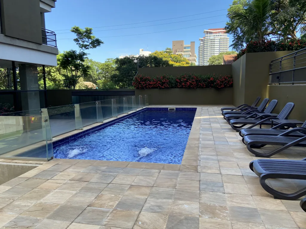 EN VENTA DEPTO 1 DORMITORIO TOTALMENTE AMOBLADO — foto 2