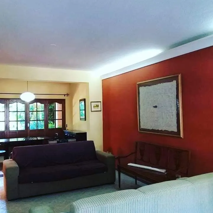 VENDO AMPLIA CASA. Zona Primer Presidente COD 1747 PRECIO: 240.000 USD — foto 2