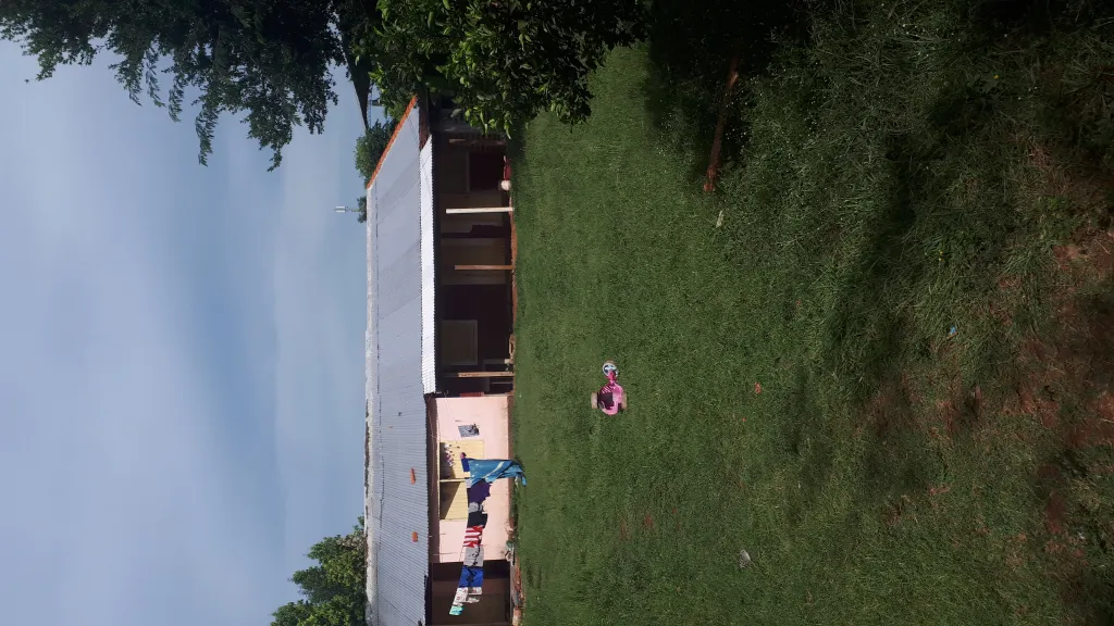 Terreno con casa 5 habitaciones — foto 2