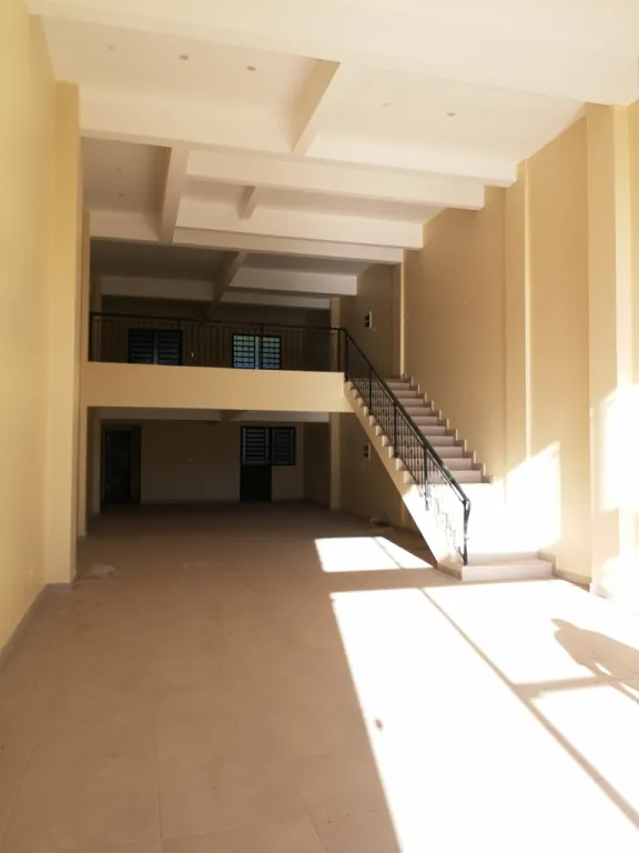 Alquilo Salones comerciales en San Lorenzo — foto 2