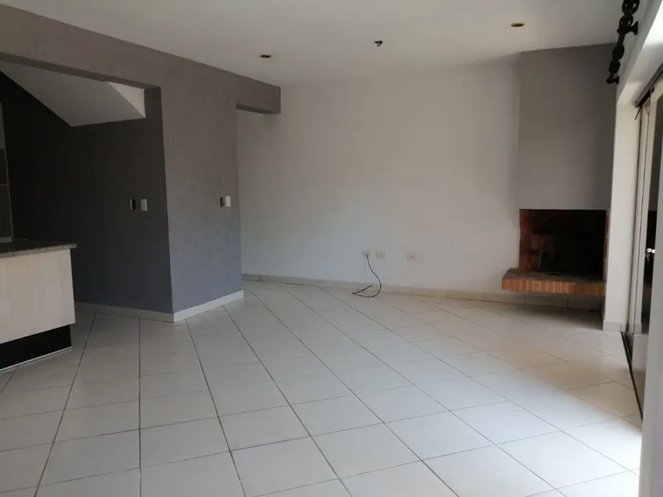 VENDO DUPLEX A ESTRENAR EN CONDOMINIO EN LUQUE ZONA CIT COD 2873 — foto 2