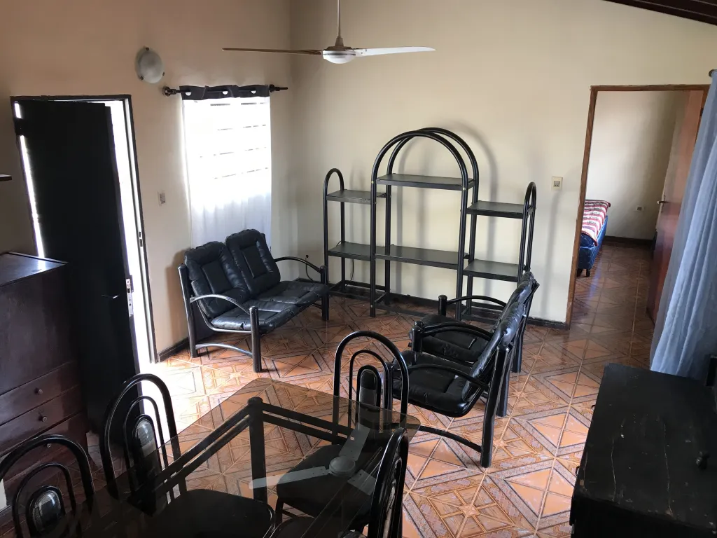 DUEÑO ALQUILA DEPTO. AMOBLADO EN ZONA CENTRO. GS.1.800.000 — foto 2