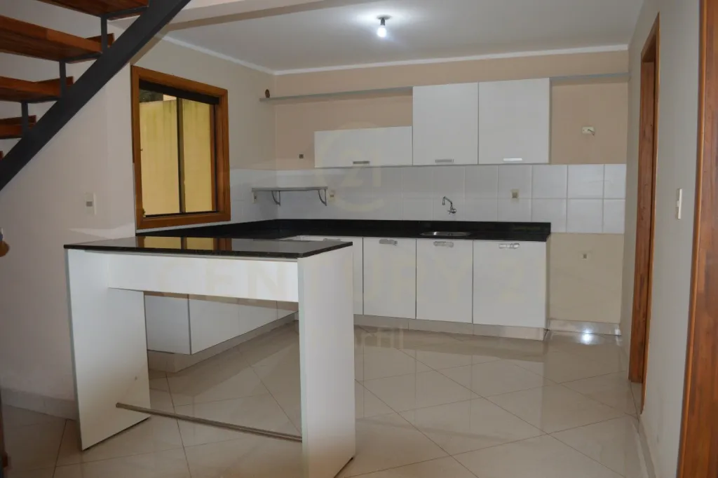 ALQUILO CASA EN BARRIO CERRADO VILLAGGIO CASA BOSQUE FDO DE LA MORA — foto 2