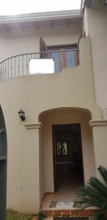 PROX. LA GALERÍA – SANTA TERESA: ELEGANTE RESIDENCIA COLONIAL, 532 M2, AMPLIO JARDÍN. — foto 2