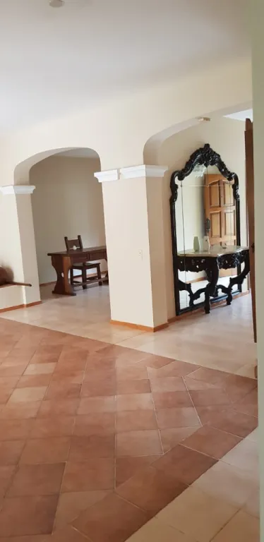PROX. LA GALERÍA – SANTA TERESA: ELEGANTE RESIDENCIA COLONIAL, 532 M2, AMPLIO JARDÍN. — foto 3