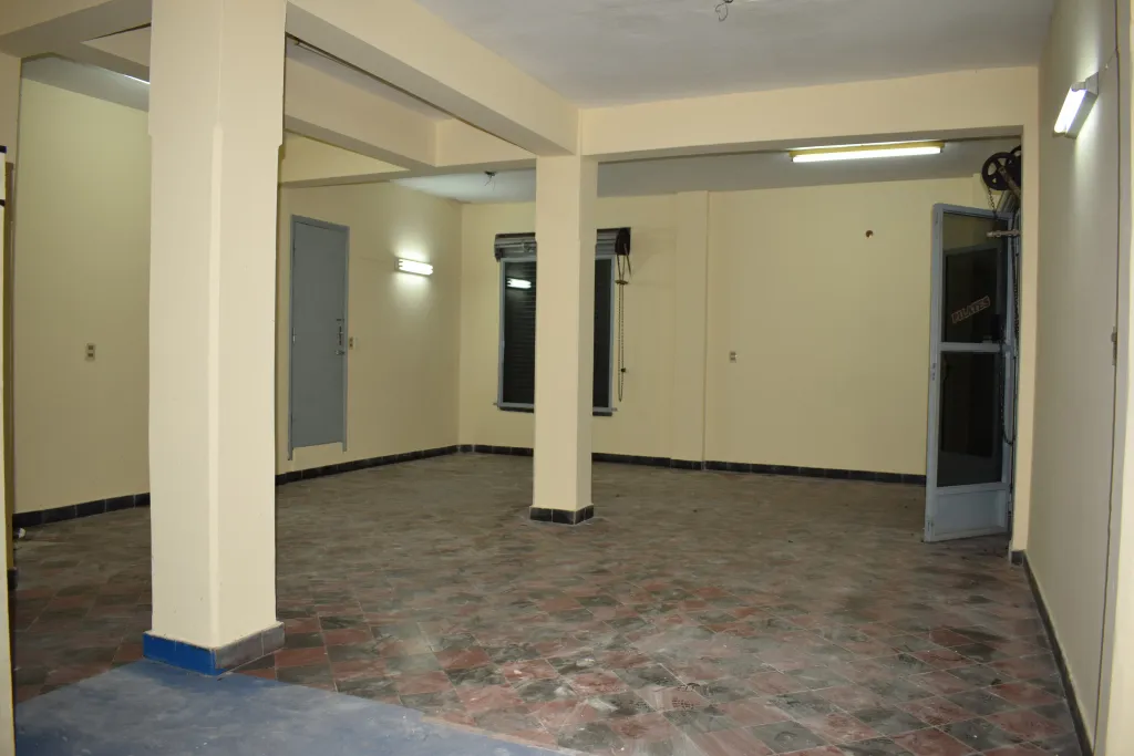 AMPLIO SALÓN COMERCIAL EN BARRIO GRAL. JOSE EDUVIGIS DIAZ — foto 2