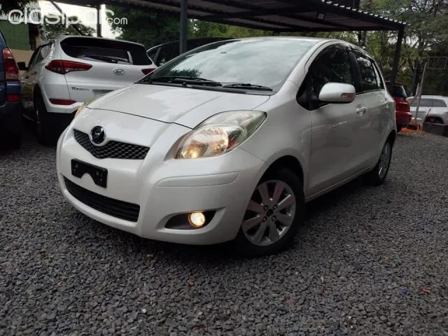 Toyota Vitz 2009 — foto 3