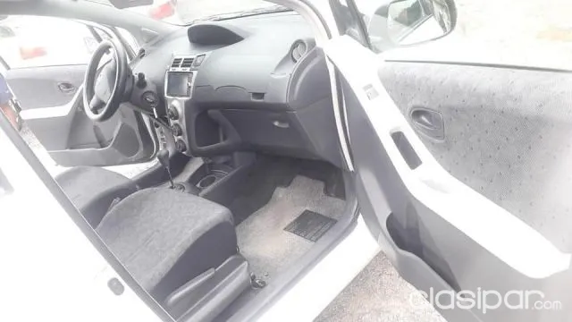 Toyota Vitz 2010 — foto 5