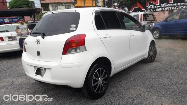 Toyota Vitz 2010 - foto 8
