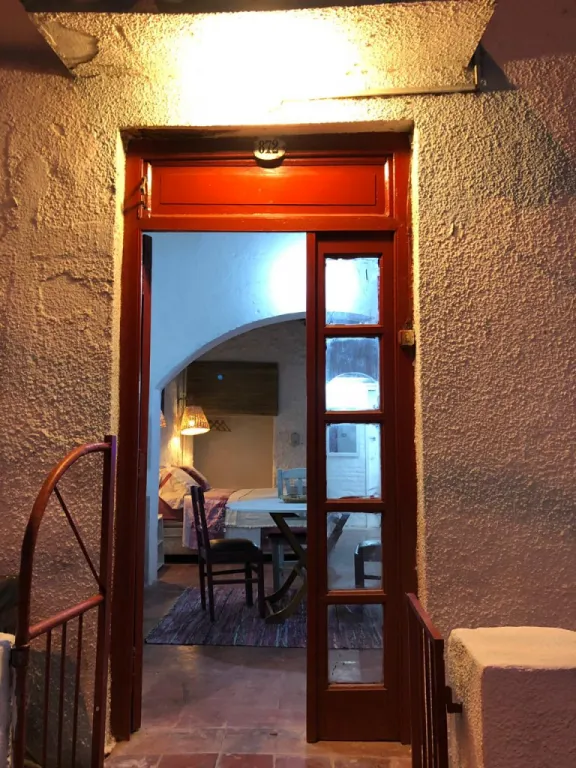 “Y”: CASA de película amoblada para 2+1. Centro Asunción — foto 2